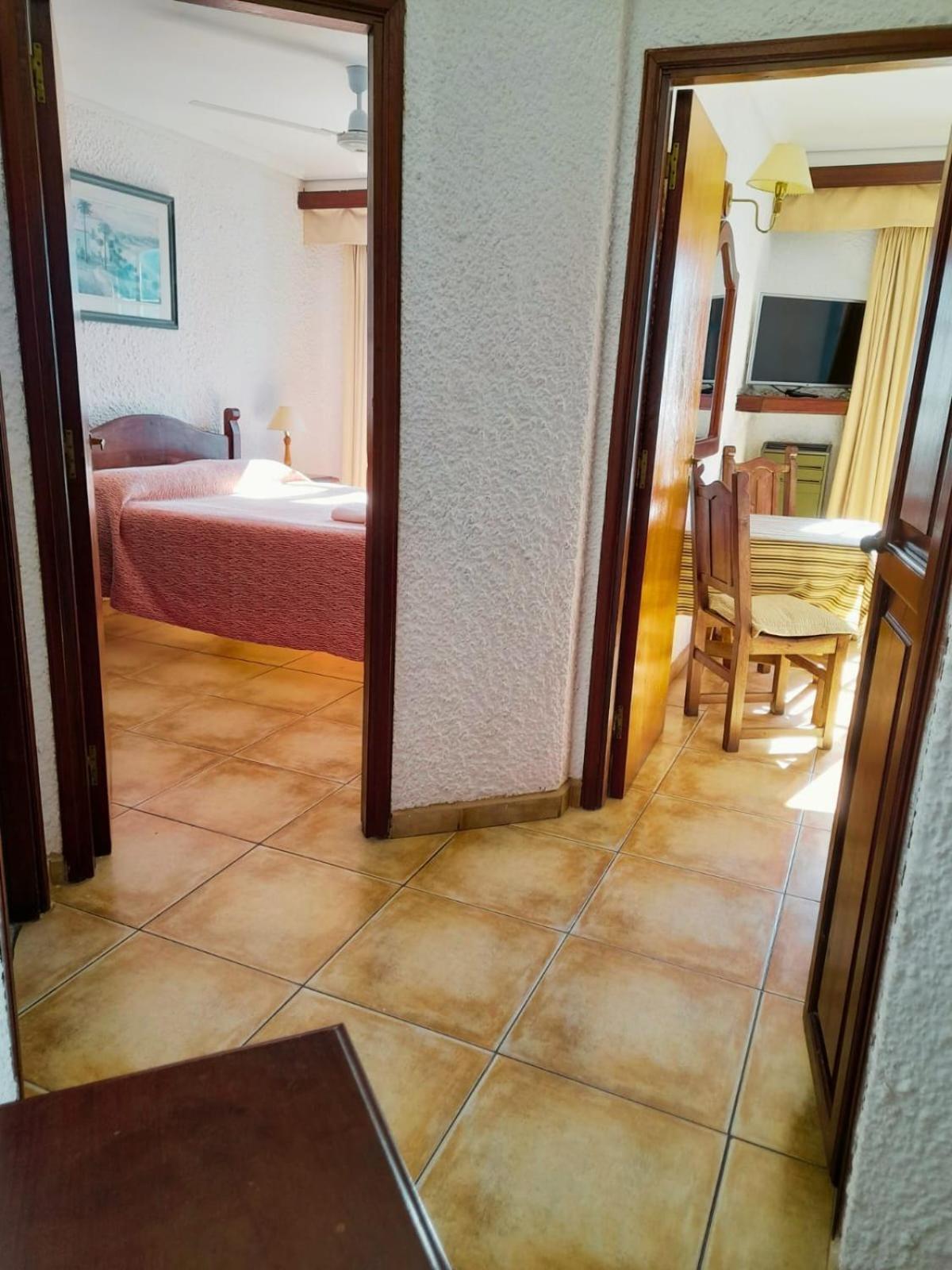 Brisas Hosteria Santa Clara del Mar Esterno foto
