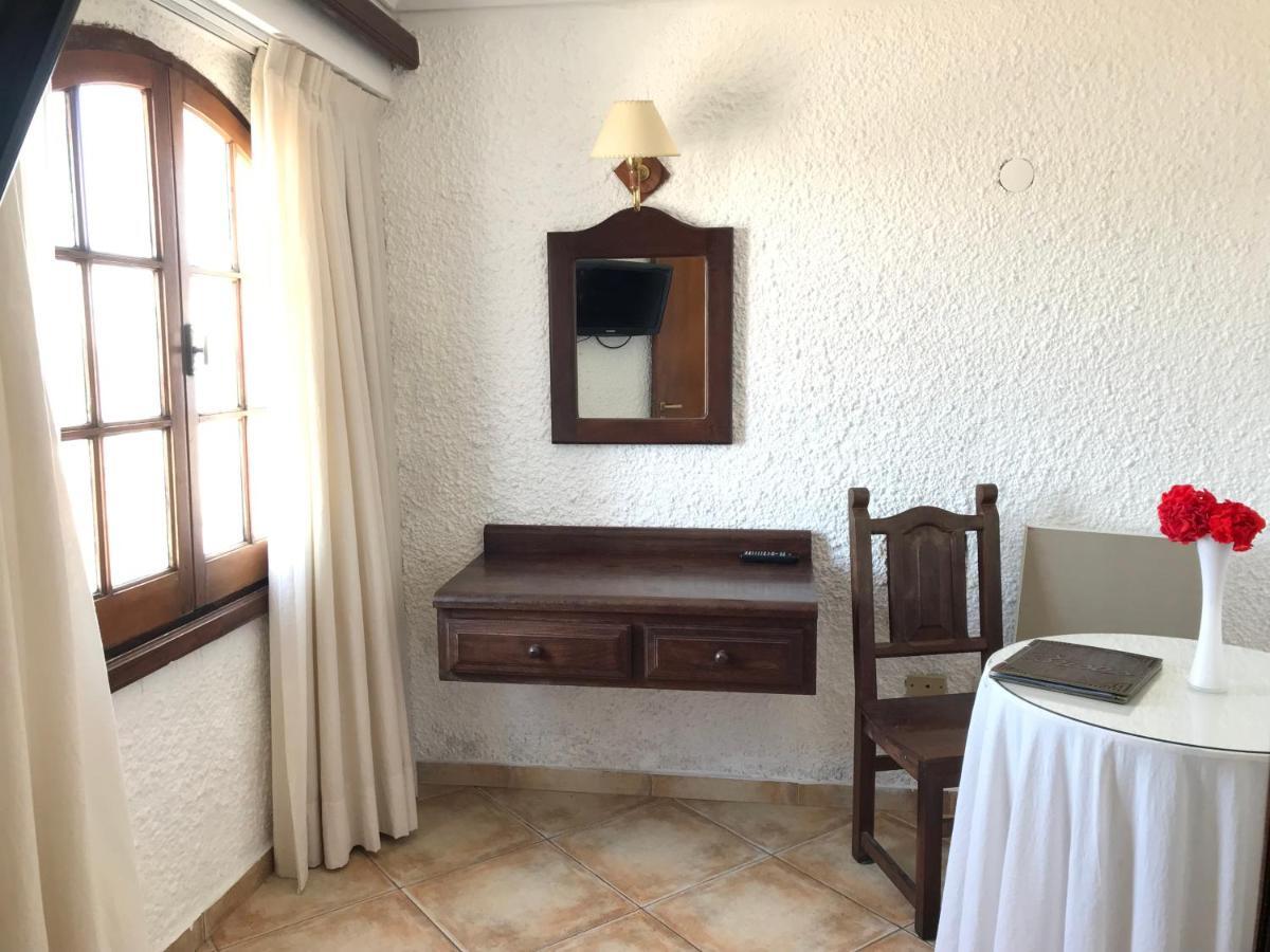 Brisas Hosteria Santa Clara del Mar Esterno foto