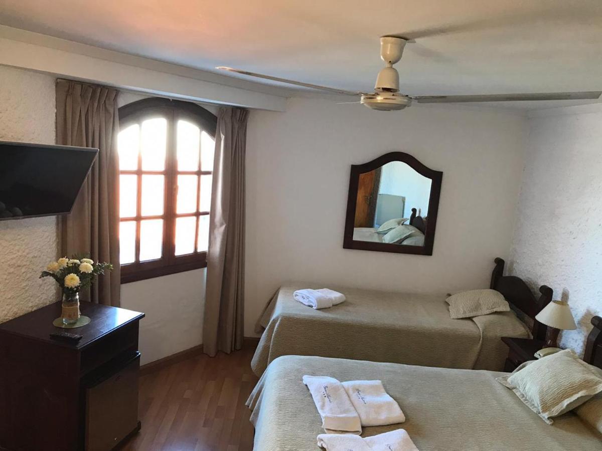 Brisas Hosteria Santa Clara del Mar Esterno foto