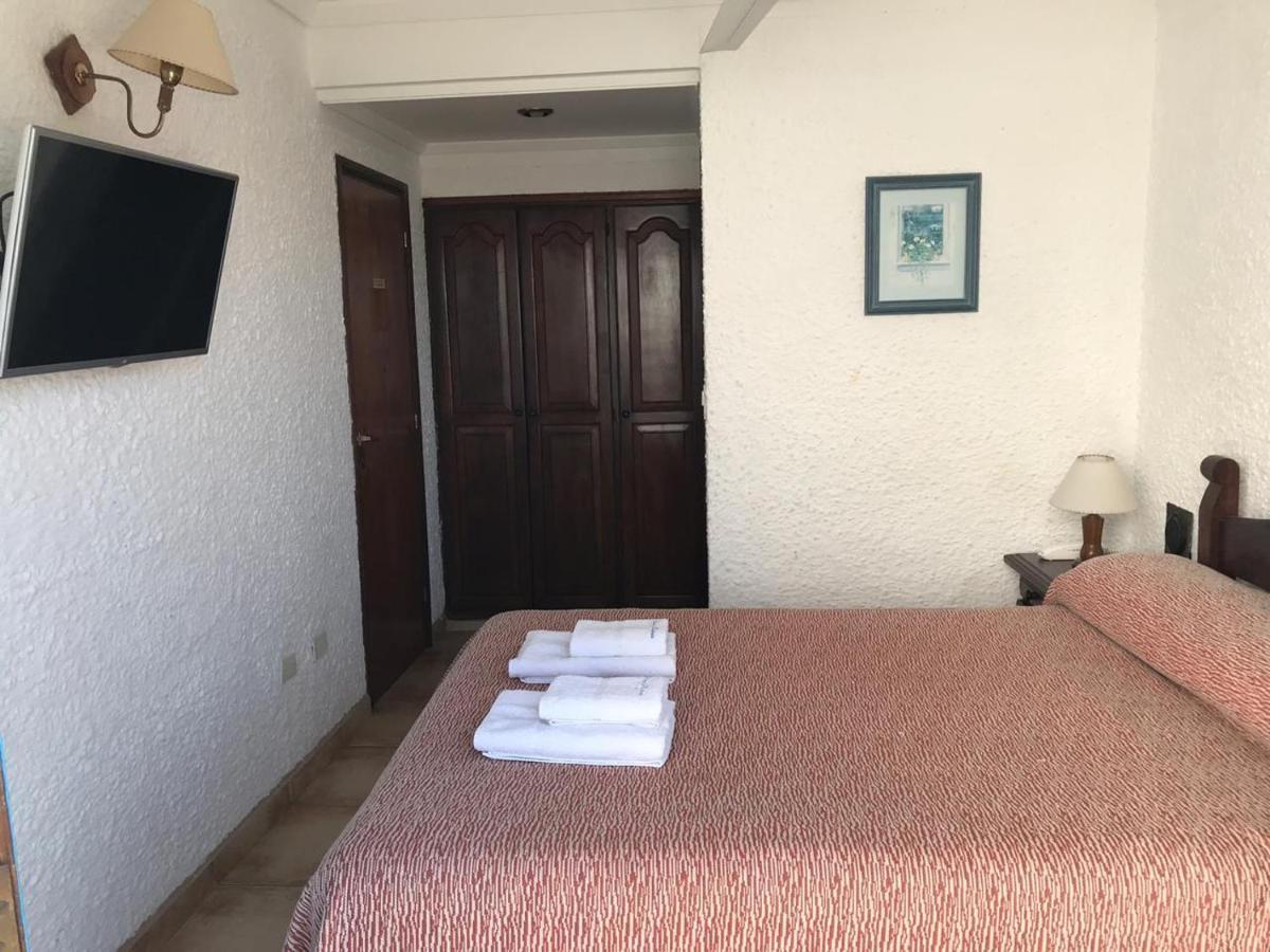 Brisas Hosteria Santa Clara del Mar Esterno foto